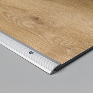 perfil adaptación uso comercial Quick Step Vinilo perfil adaptación uso comercial Quick Step Vinilo