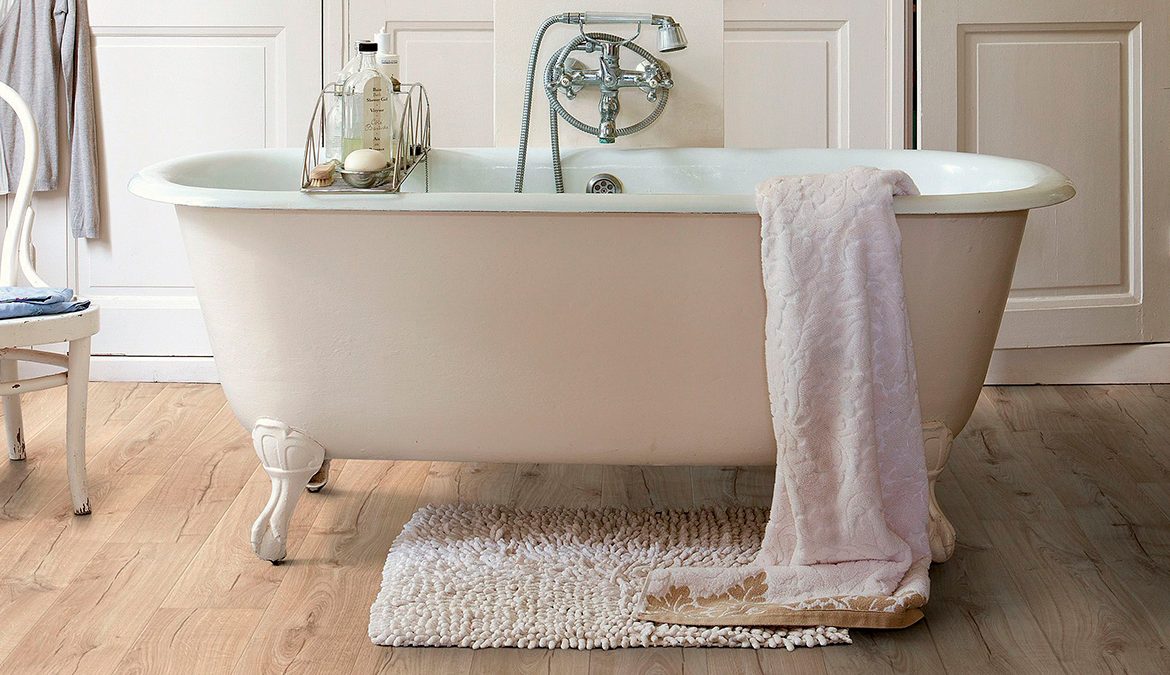 suelos laminados en el baño