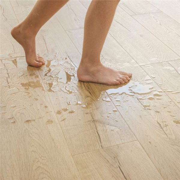 Roble clásico beige LAMINADOS QUICK STEP - IMPRESSIVE