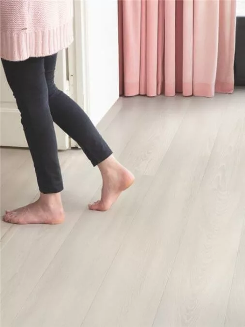 Roble premium blanco LAMINADOS - SIGNATURE | SIG4757 Roble premium blanco LAMINADOS - SIGNATURE | SIG4757