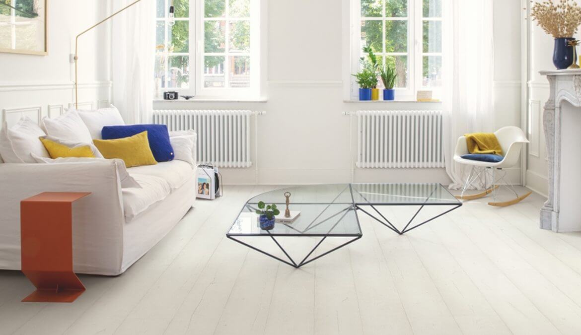 Suelos Quick Step color blanco